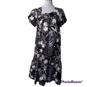 Royal Creations Black White Tropical Flowers‎ Flowy Ruffled Mumu Dress